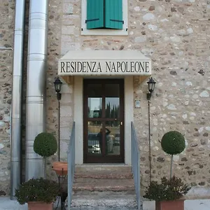 https://residenza-napoleone.hotelinveneto.com